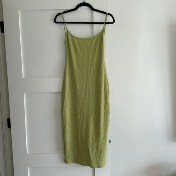 NWOT Reformation Kelsee Green Ribbed Midi Dress with Open back M - Picture 5 of 7